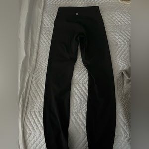 Lululemons size 4 brand new never worn